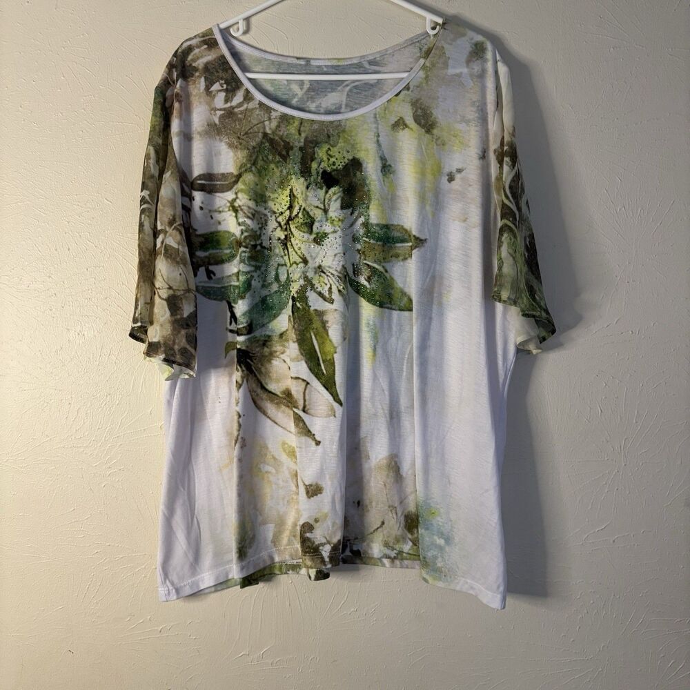 Catherines Womens‎ 1X Floral Watercolor Top Rhinestone Accent Flutter Sleeve